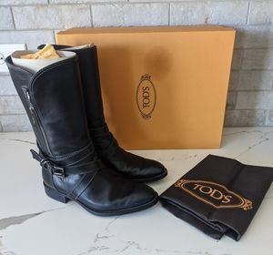 TOD'S EUC black leather Dandy moto boots